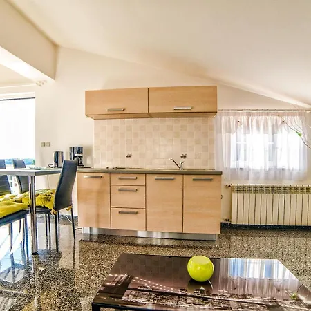 Guest house Ori Pula