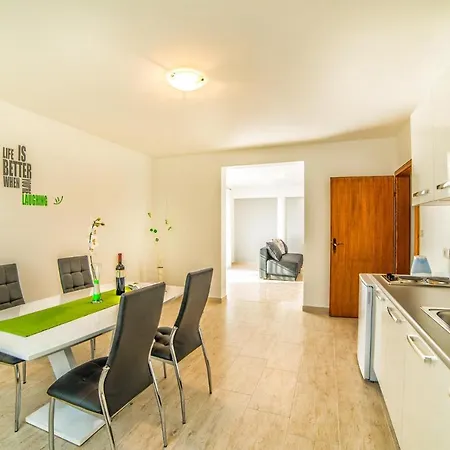 Ori Guest house Pula